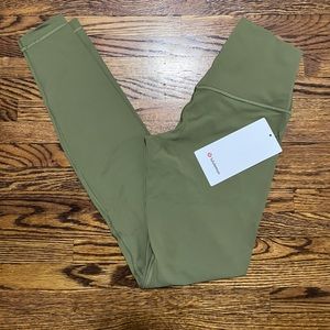 BNWT Lululemon Align HR pant - 28”